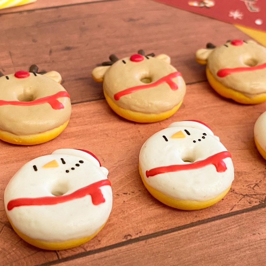 雪だるまのチョコドーナツキーホルダー(ホワイトチョコ味)