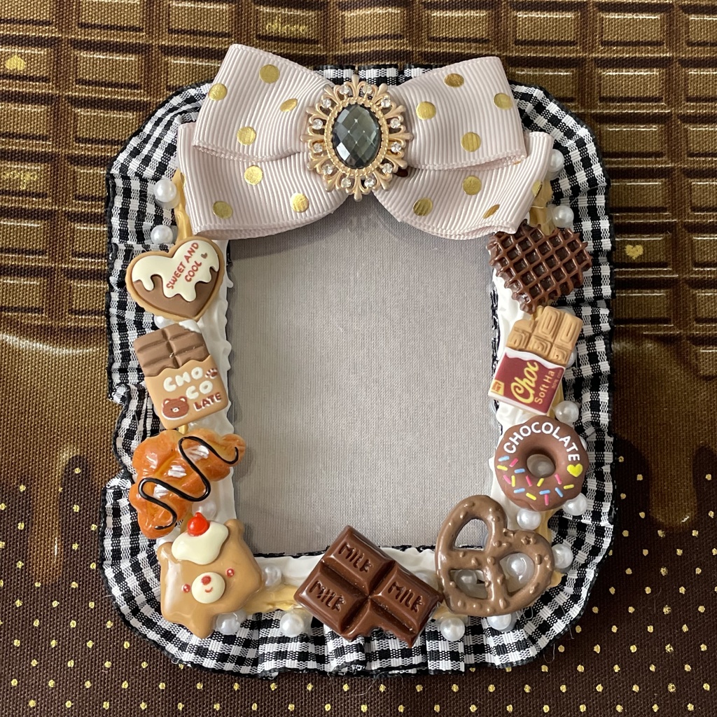 B8硬質カードケースデコ🍫chocolate assort whip cream