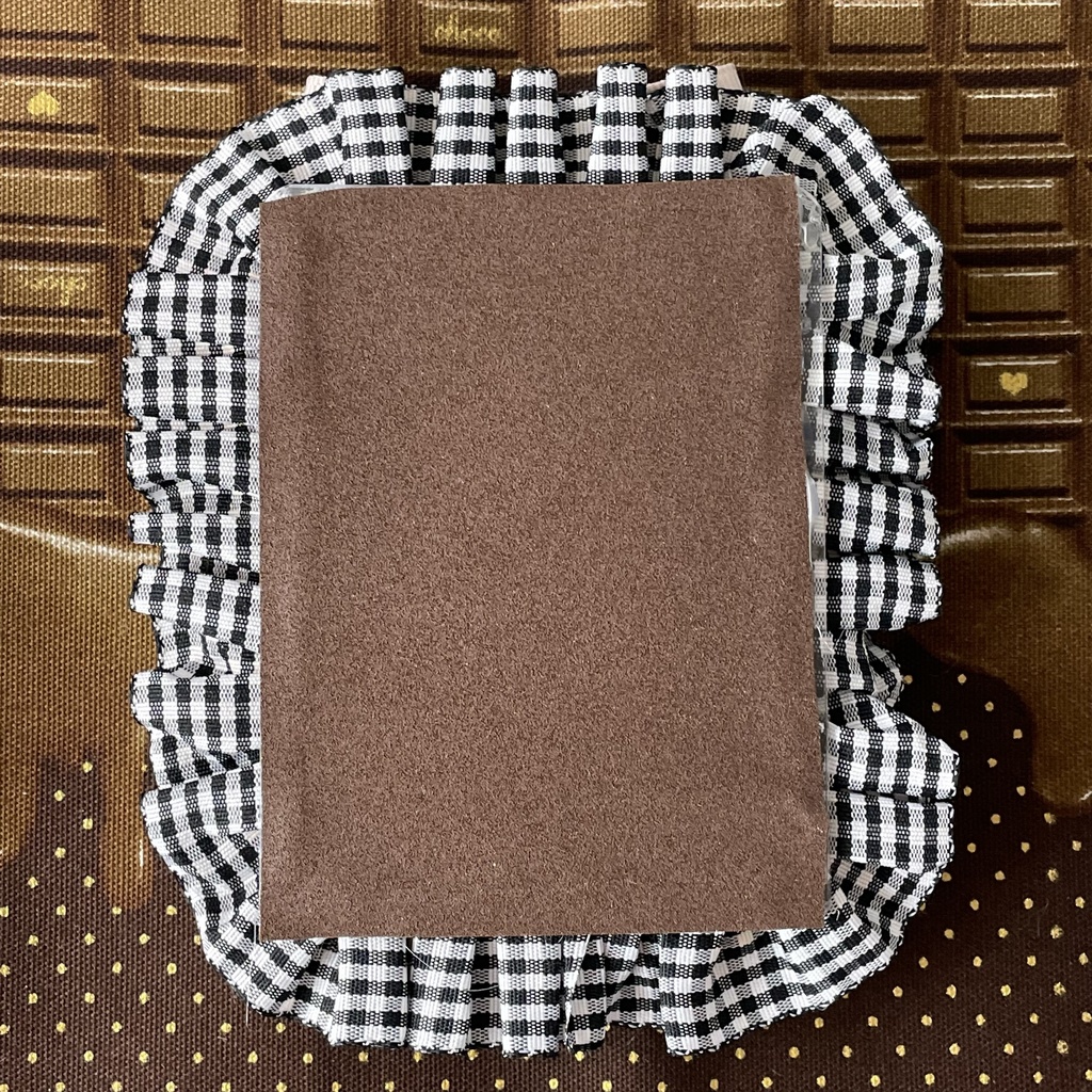 B8硬質カードケースデコ🍫chocolate assort whip cream