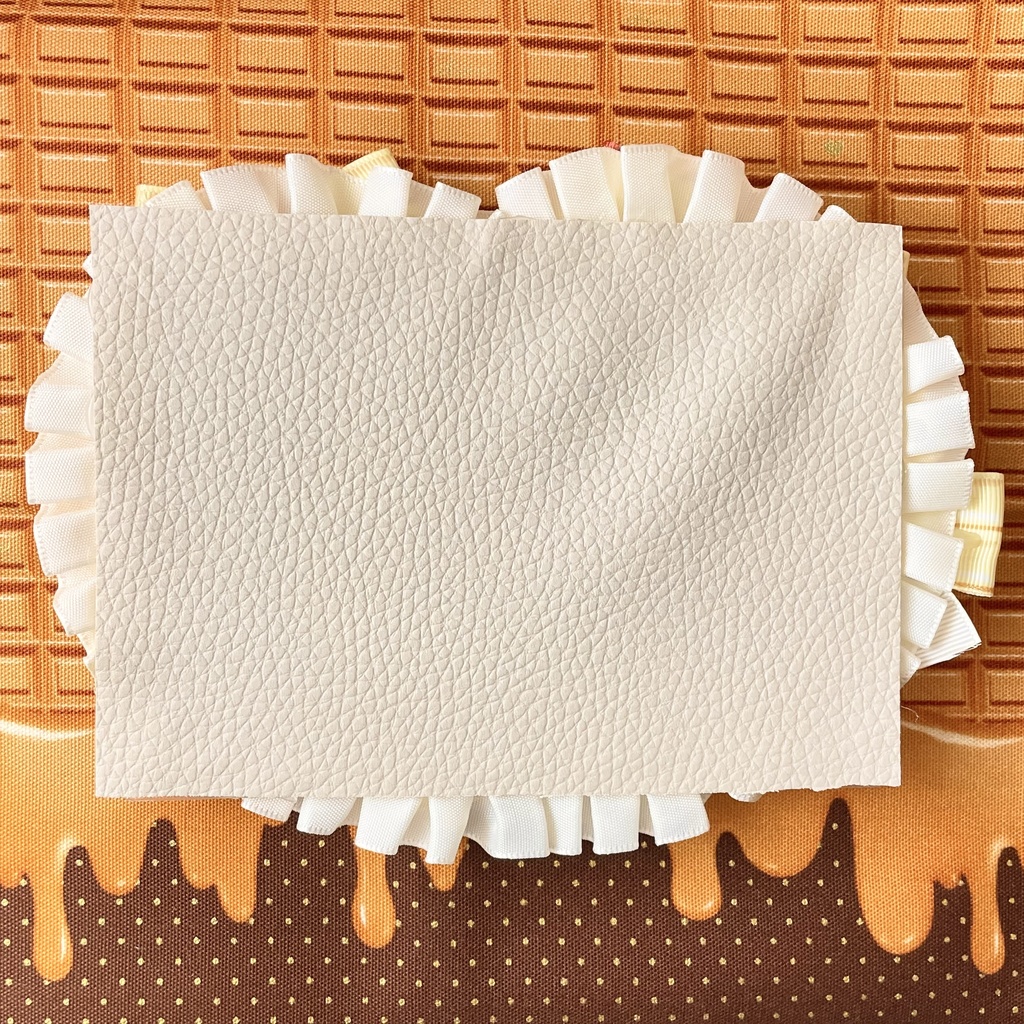 ポストカードサイズ硬質カードケースデコ🤍🍫White chocolate