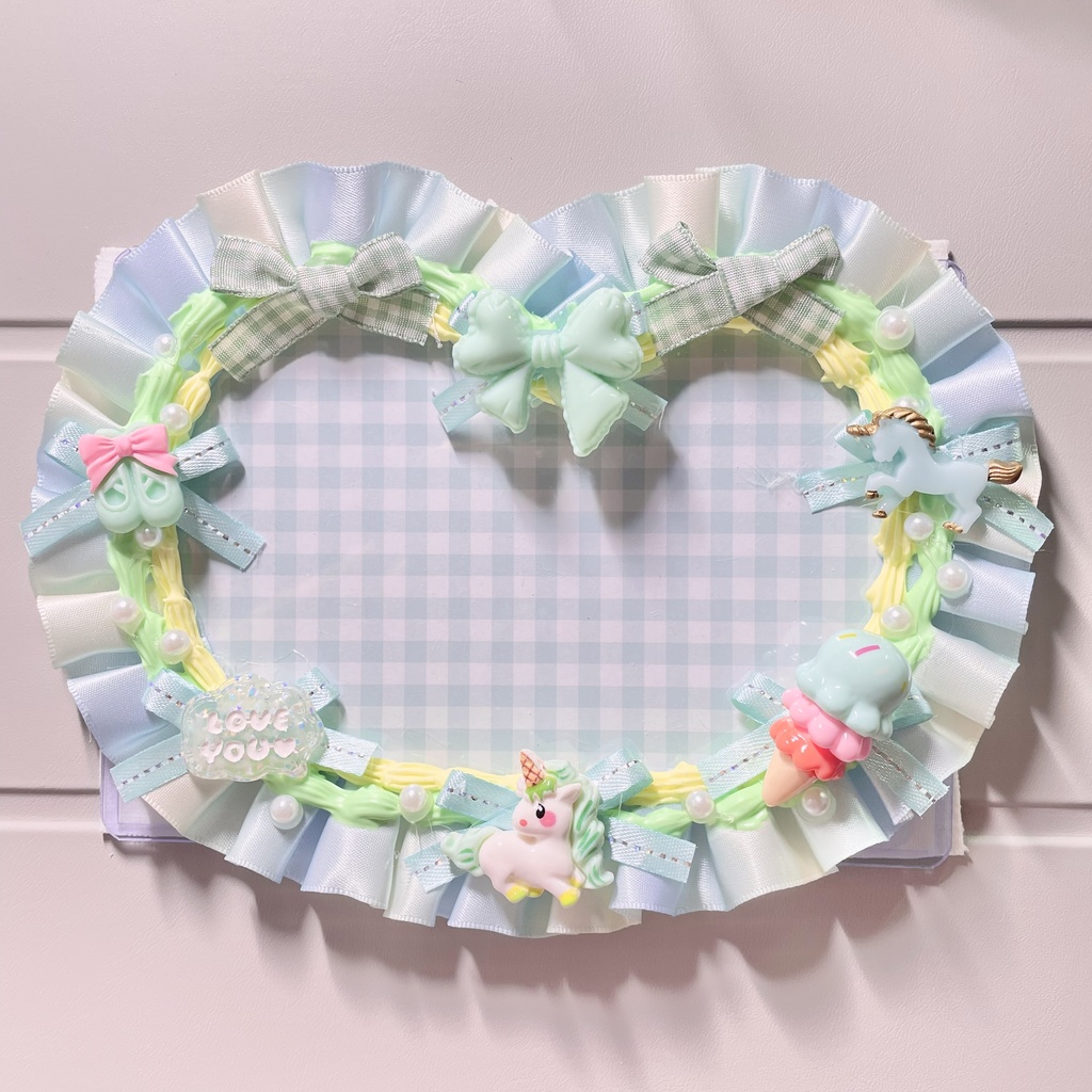 ポストカードサイズ硬質カードケースデコ🍈🥤Melon soda whip cream
