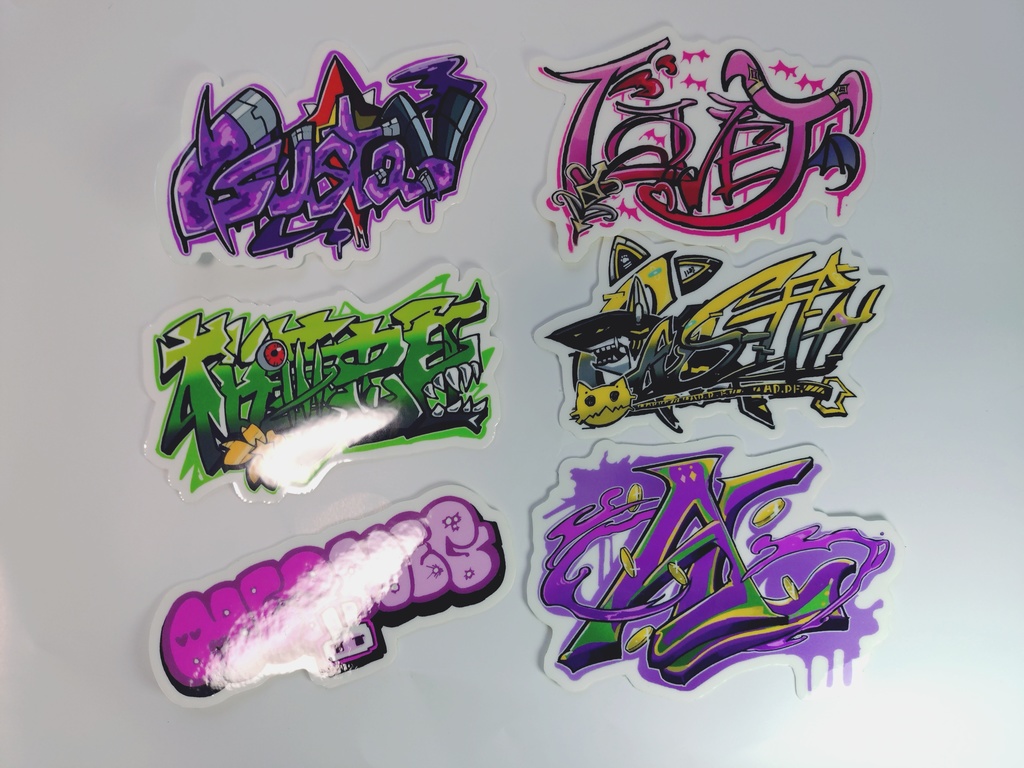 グラフィティアート風 ヒーローモチーフステッカー①