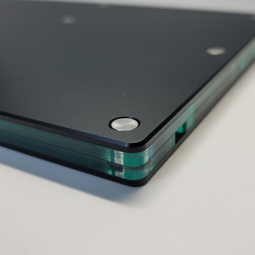 静音薄型レバーレスコントローラー「silent box」