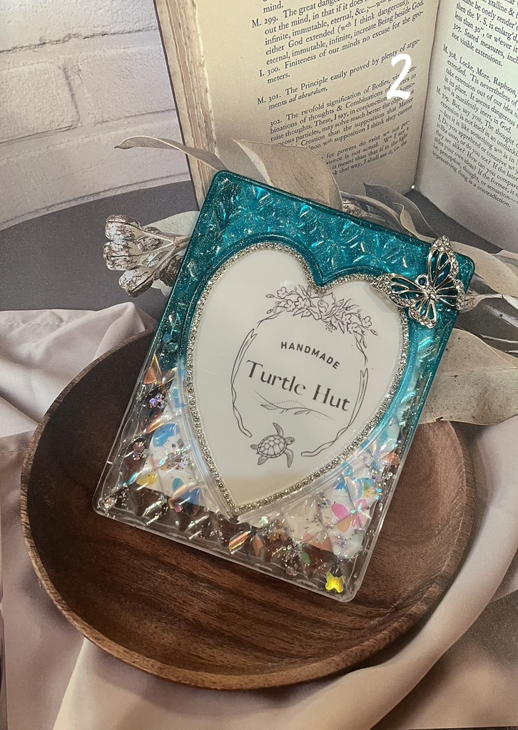 キラキラ蝶グラデーションデコトレカケース