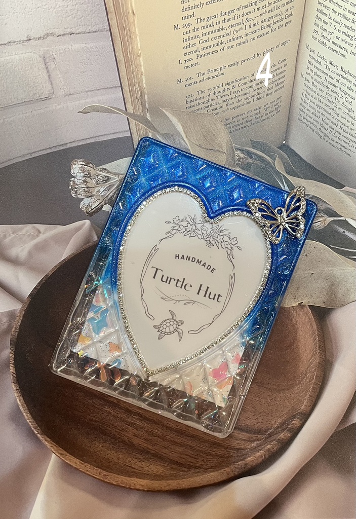 キラキラ蝶グラデーションデコトレカケース