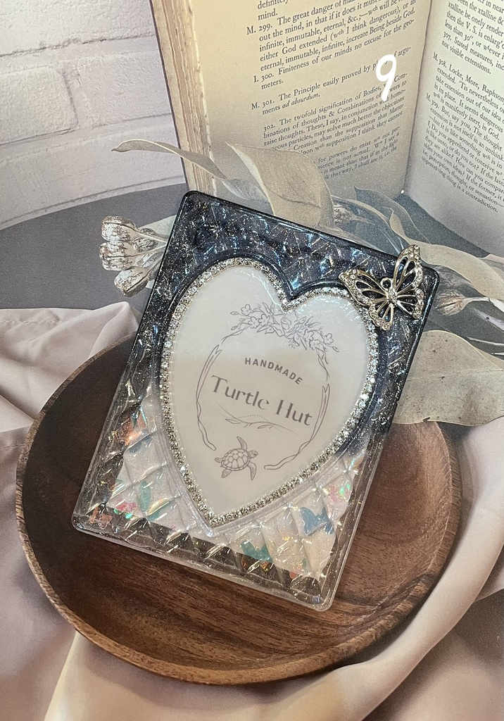 キラキラ蝶グラデーションデコトレカケース