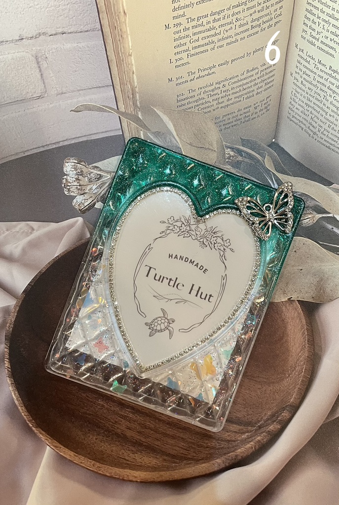 キラキラ蝶グラデーションデコトレカケース