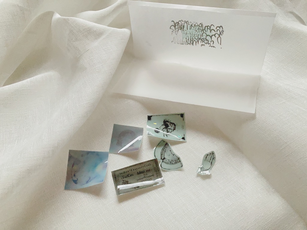 透けて潤むシール