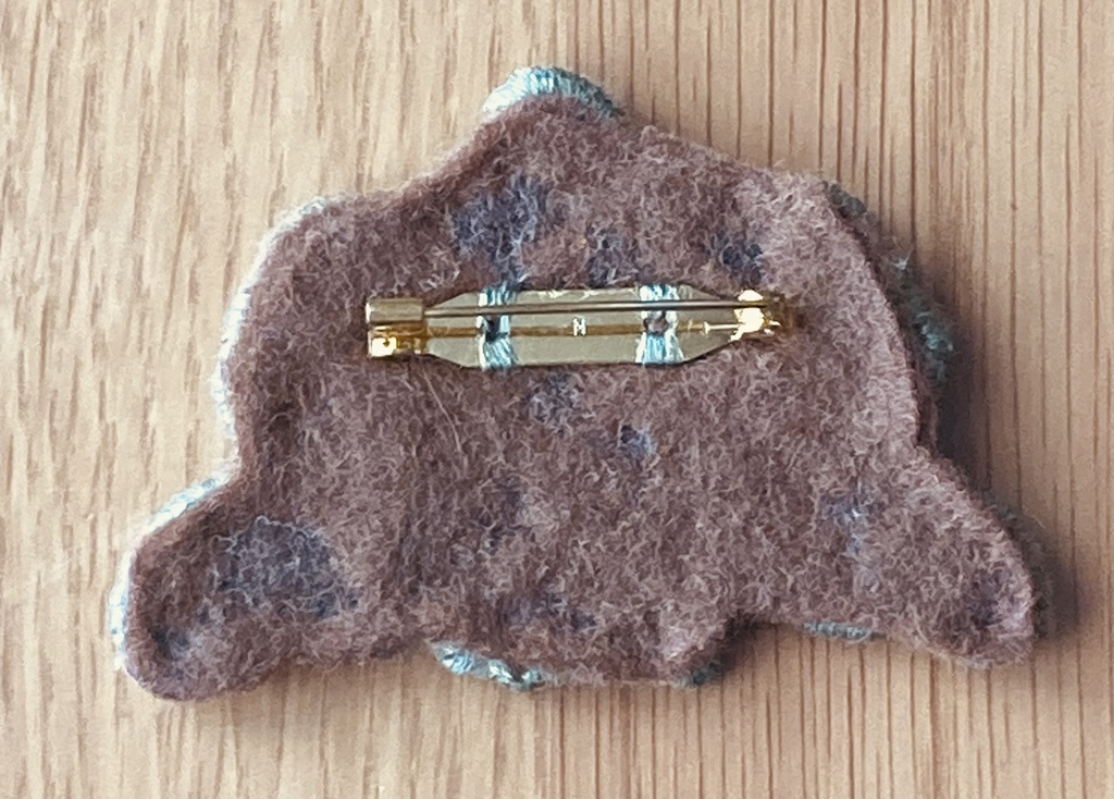 みなほしちゃんブローチ(試作品タイプ)