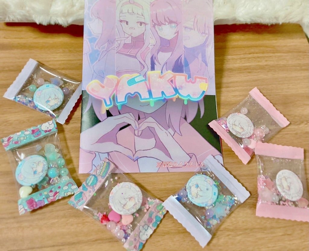 【YMKW】イラスト本&缶バッジ入りキャンディバッグ