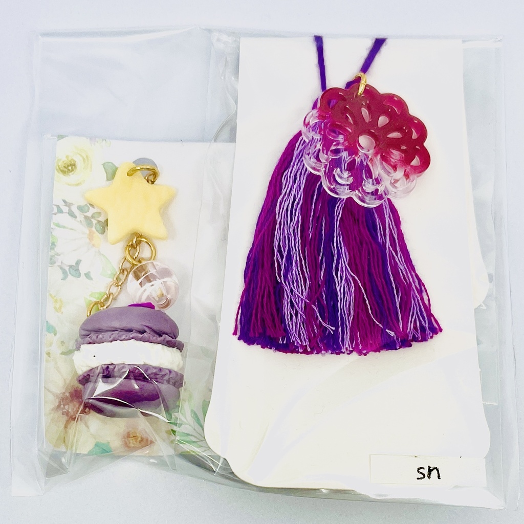 に/ち/じ/ょ/う/ぐ/み/モチーフ マカロンチャーム&タッセル