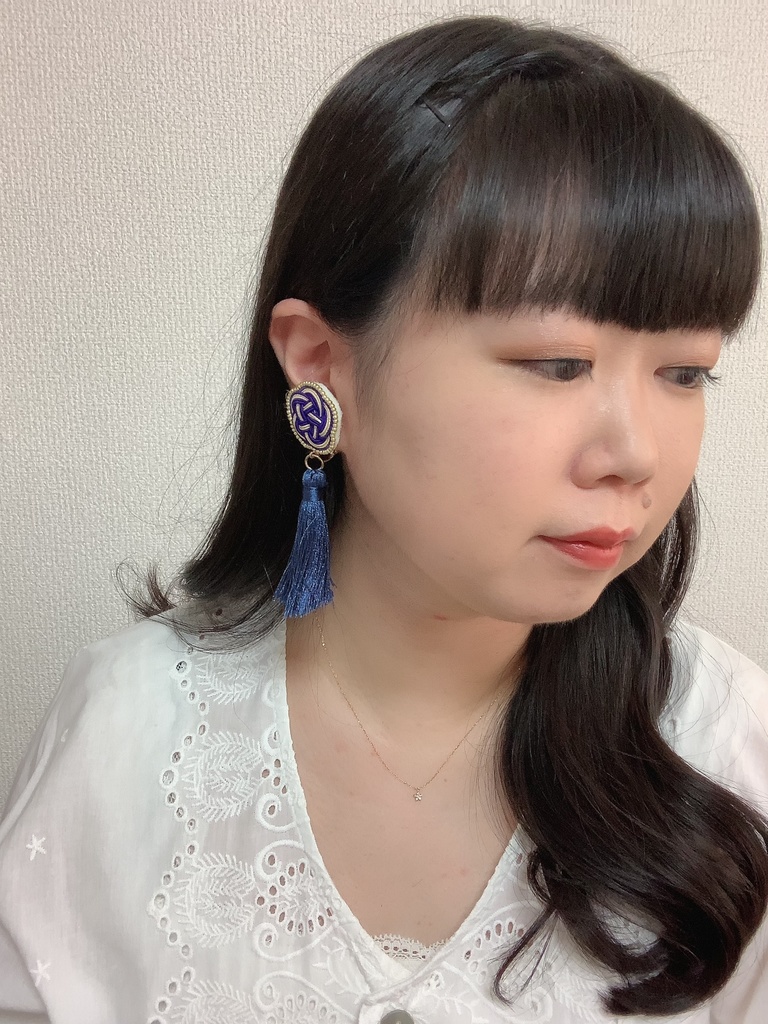 No.977 ハンドメイド ブラック ブルー パープル ピアス