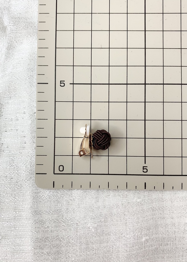 つぼみイヤリング・ピアス(レッド)