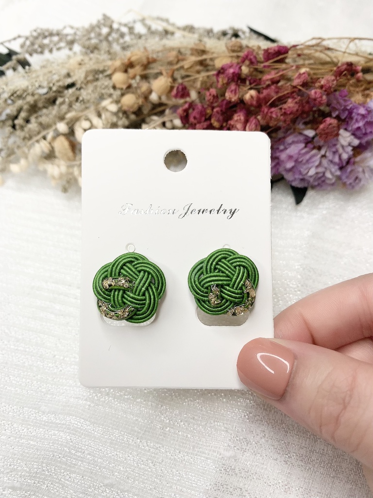 花うらないイヤリング・ピアス（カジュアルカーキ）