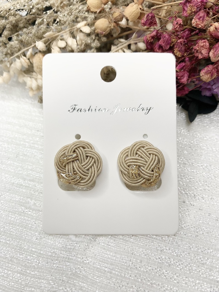 花うらないイヤリング・ピアス(カジュアルベージュ)