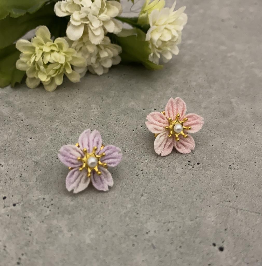 《新作 受注制作》つまみ細工 桜のシンプルタックピン *入学式 *卒業式 *推し活*推しカラー*プチギフト*普段使い*母の日プレゼント*男性にも