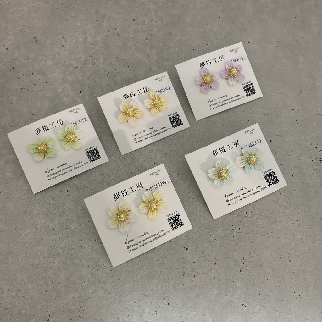 《新作 受注制作》つまみ細工 桜のシンプルスタッドピアス *入学式 *卒業式 *プチギフト*普段使い*推し活*推しカラー*