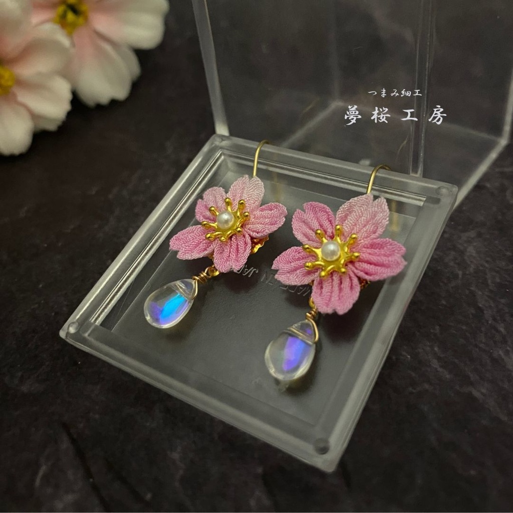 «新作・人気商品 »つまみ細工 桜ゆらゆらピアス *普段使い*cherryblossom *Pierced earrings* Japanese Traditional Crafts *