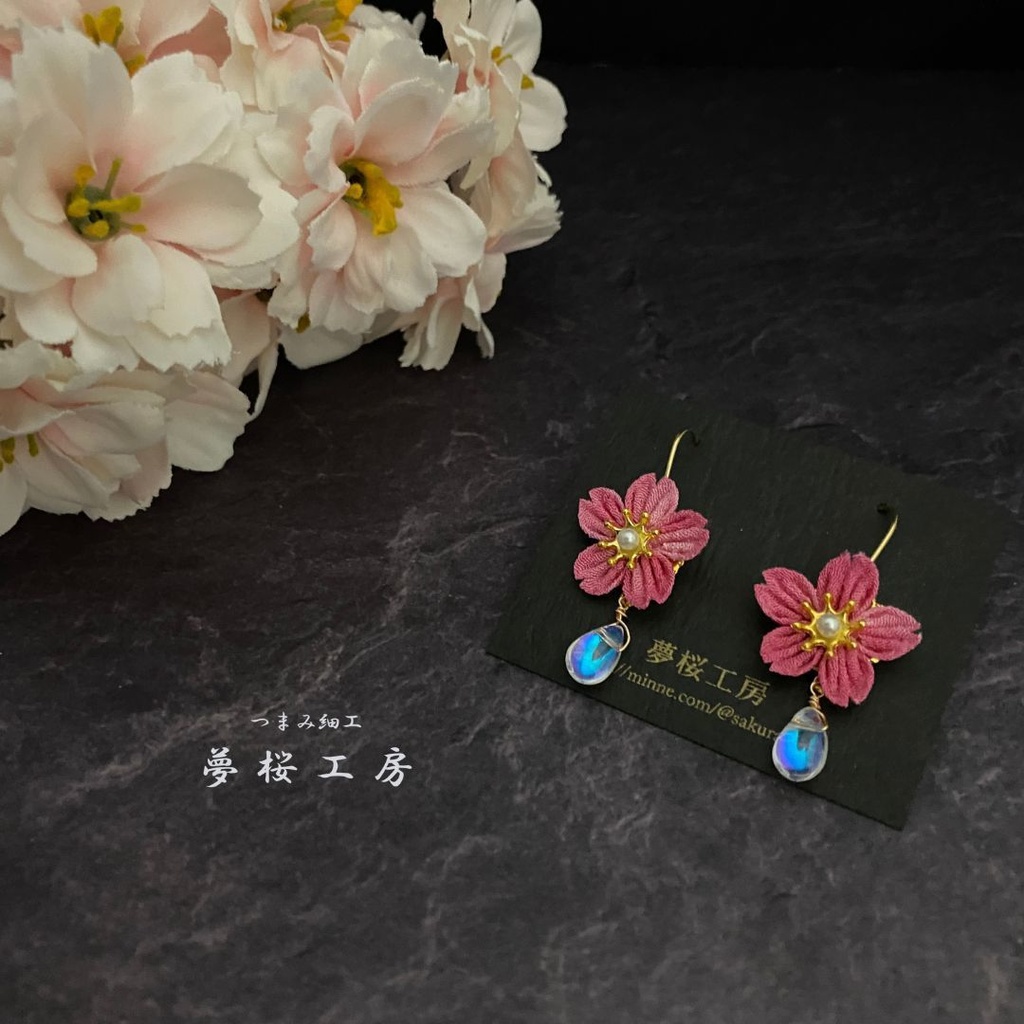 «新作・人気商品 »つまみ細工 桜ゆらゆらピアス *普段使い*cherryblossom *Pierced earrings* Japanese Traditional Crafts *