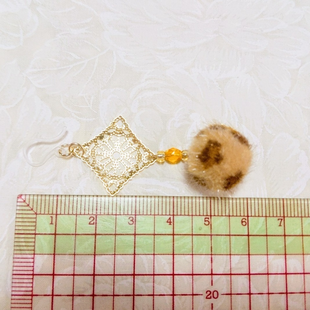 サバナクロー寮イメージピアス