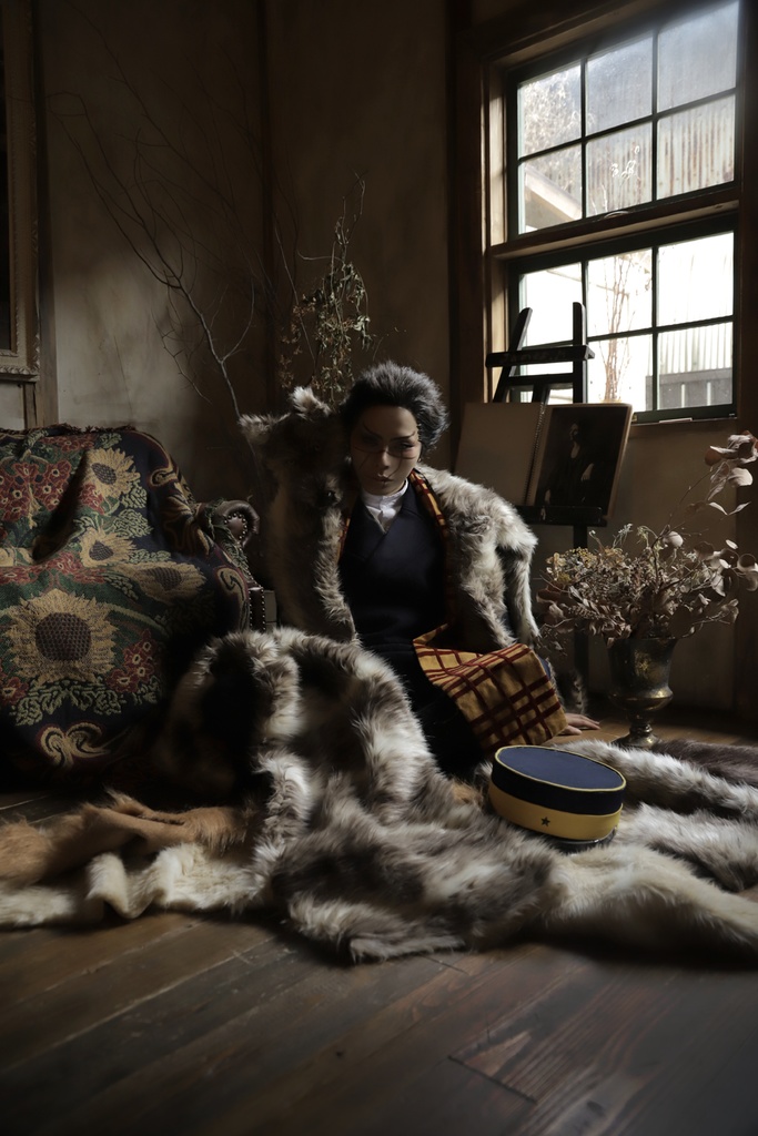 《Behind Solitude》