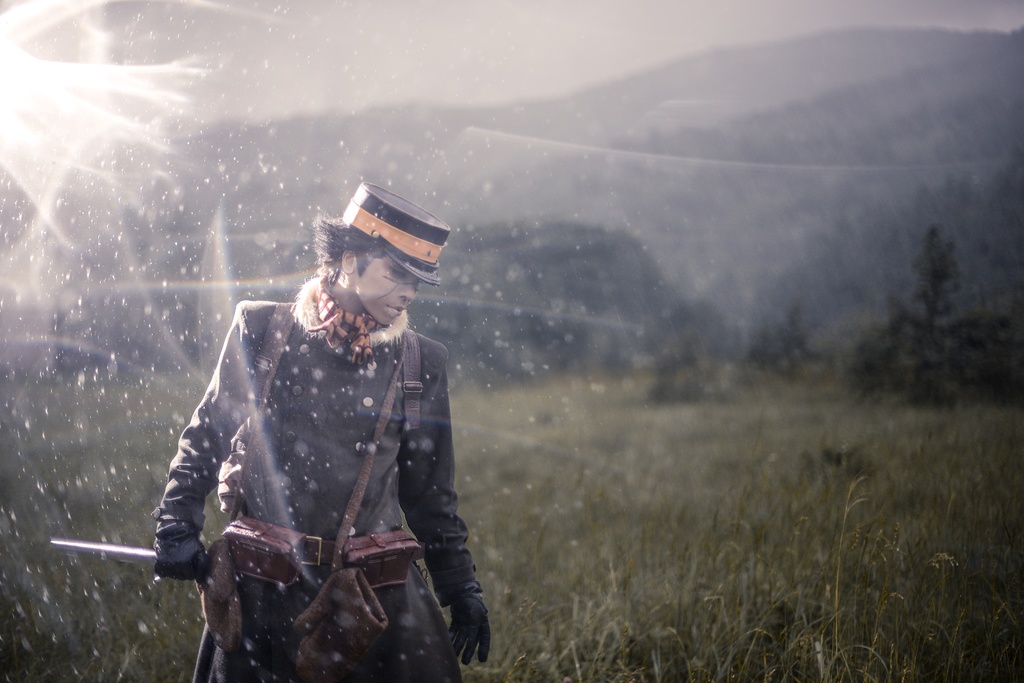 《Behind Solitude》