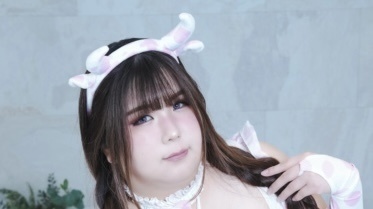 桃色雌牛は白いのはお好き❤️