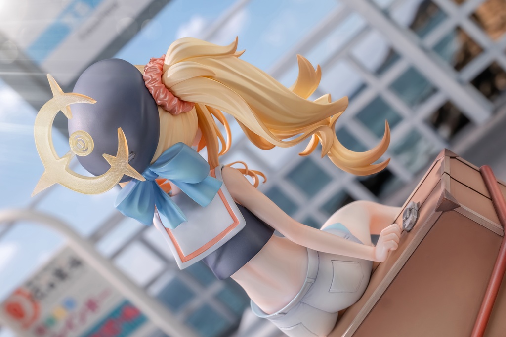 ニヤニヤ教授・休暇.VER・ブルーアーカイブ・未塗装ガレージキット