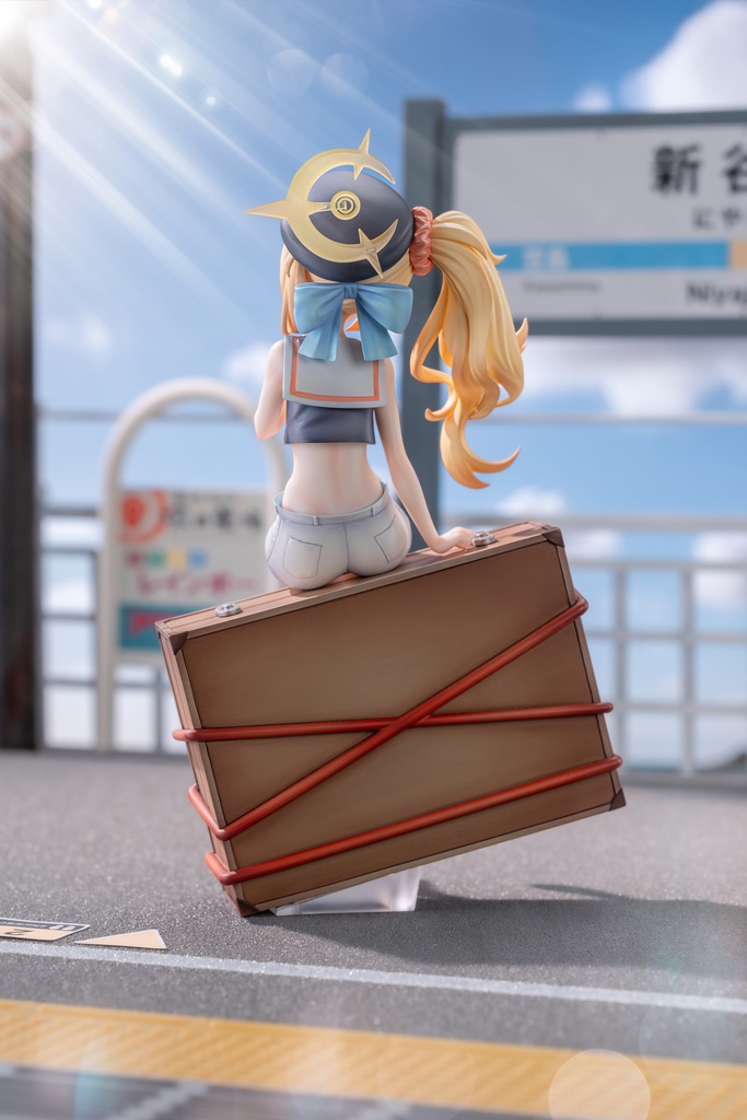 ニヤニヤ教授・休暇.VER・ブルーアーカイブ・未塗装ガレージキット