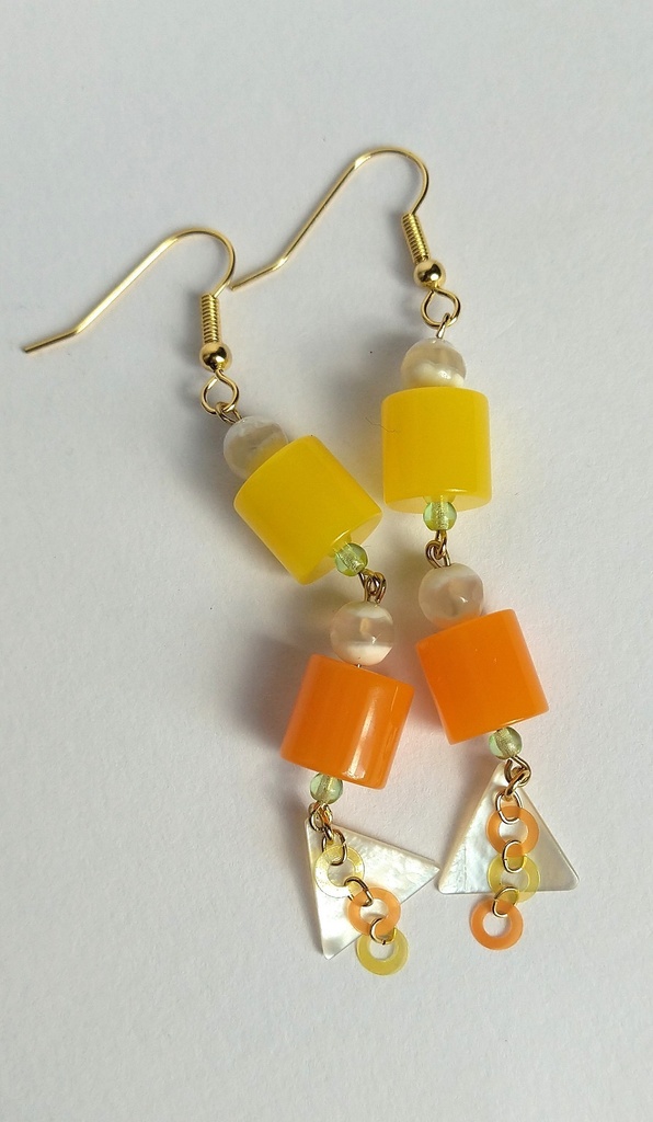 侑日カラーピアスK