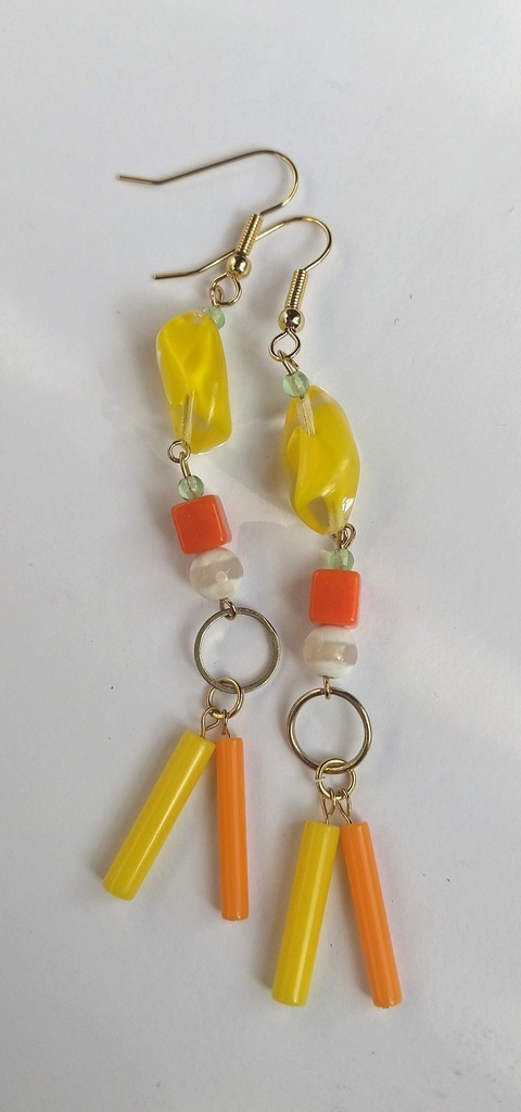 侑日カラーピアスU