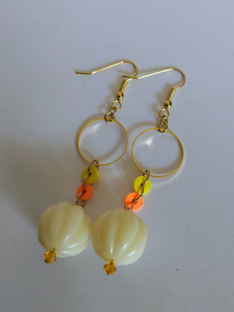 侑日カラーピアスX