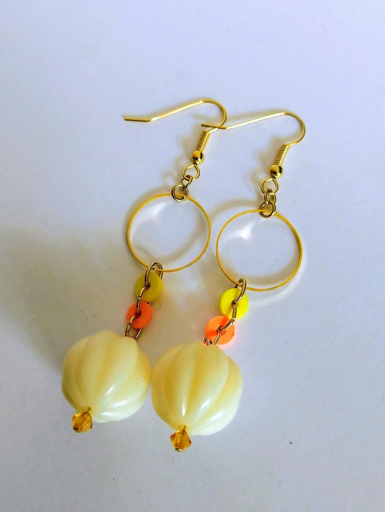 侑日カラーピアスX