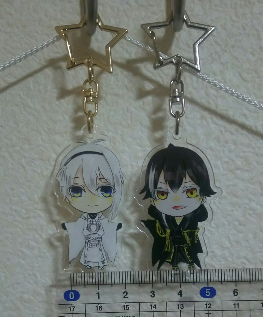 【刀剣乱舞 アクリルキーホルダー】三日月  鶴丸
