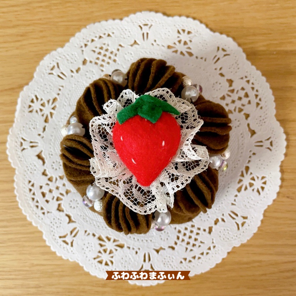 濃厚ビターなショコラのケーキベレー帽