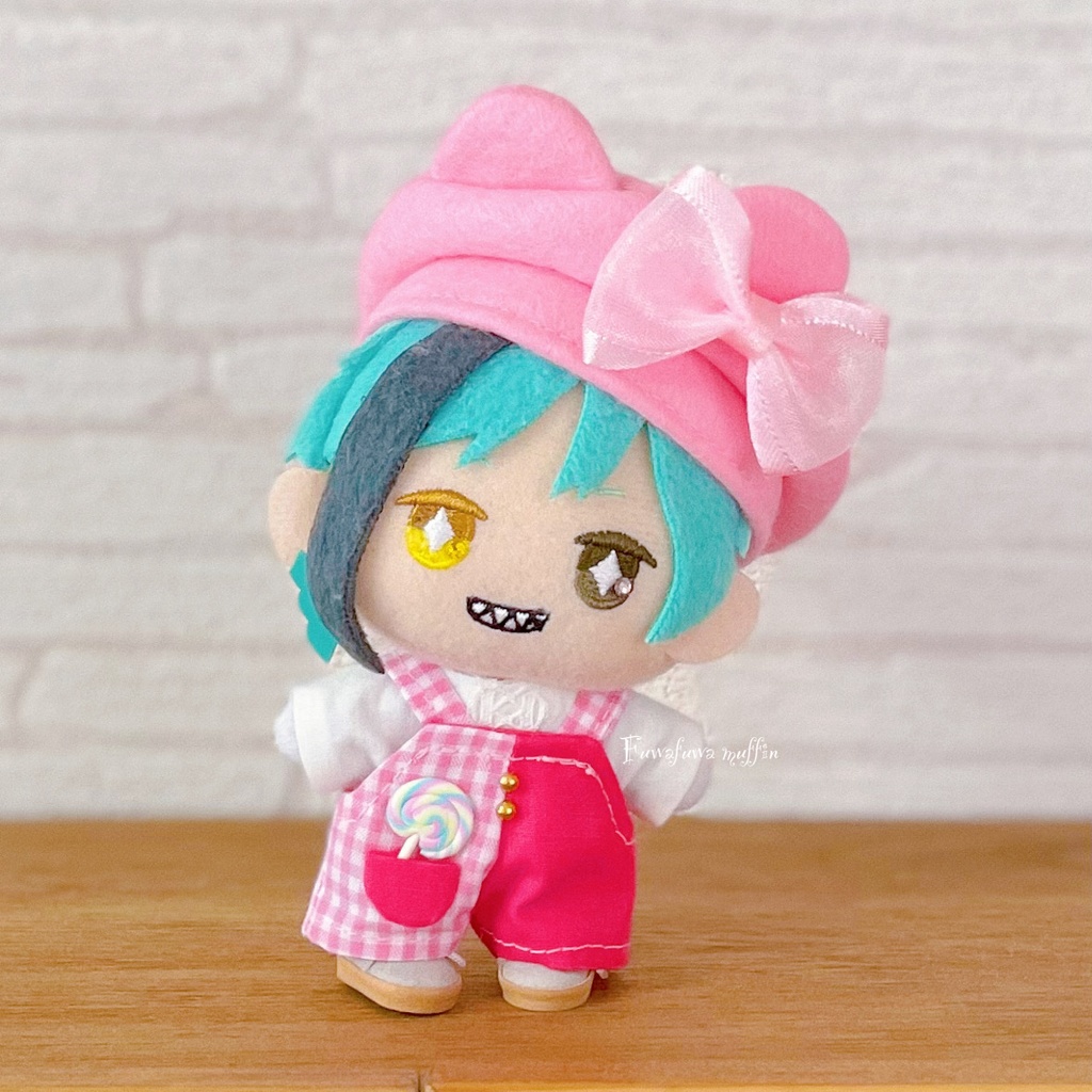たっぷりピンクのくまちゃん服