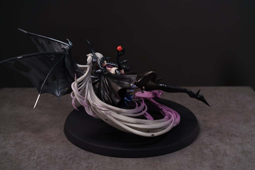リリス(夜の魔女Ver.)塗装済み完成品