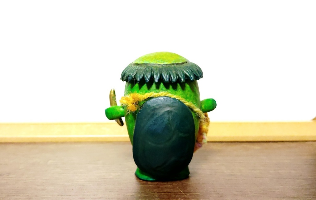 金のきゅうりを持つカッパちゃん