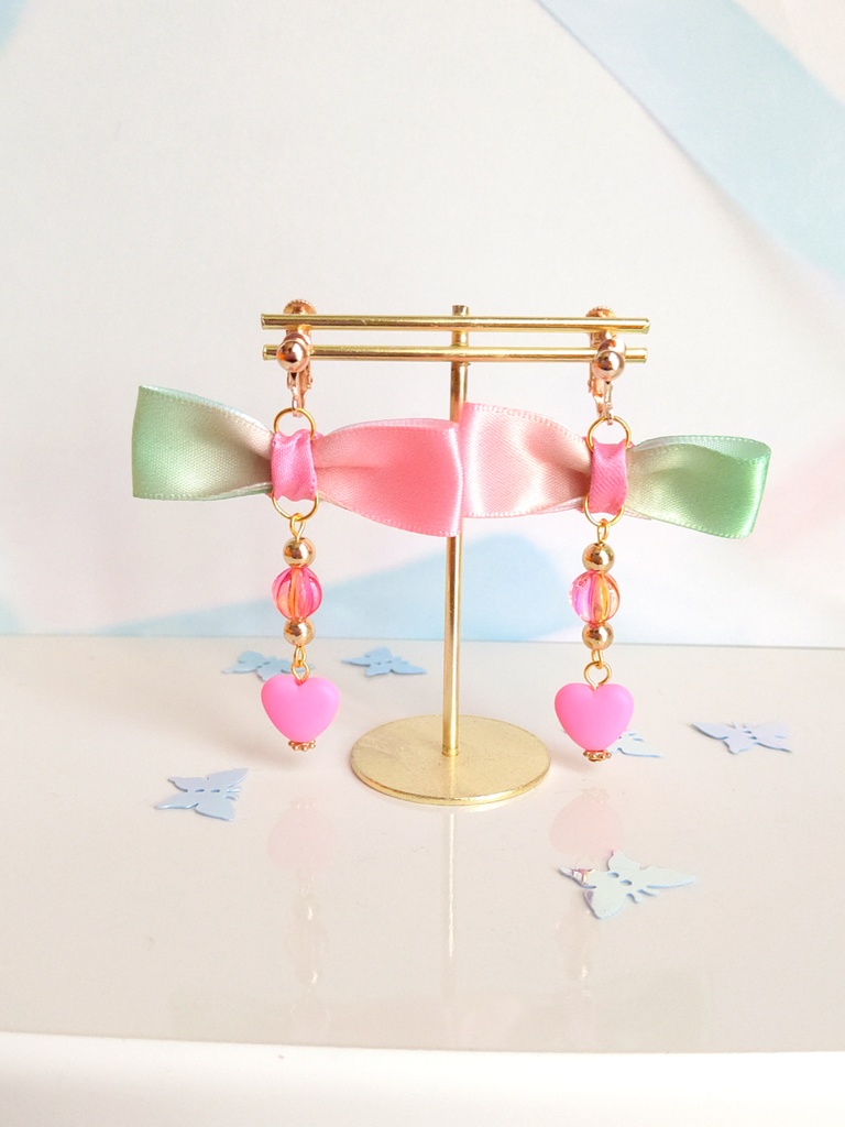 恋柱/甘露寺蜜璃イメージイヤリング