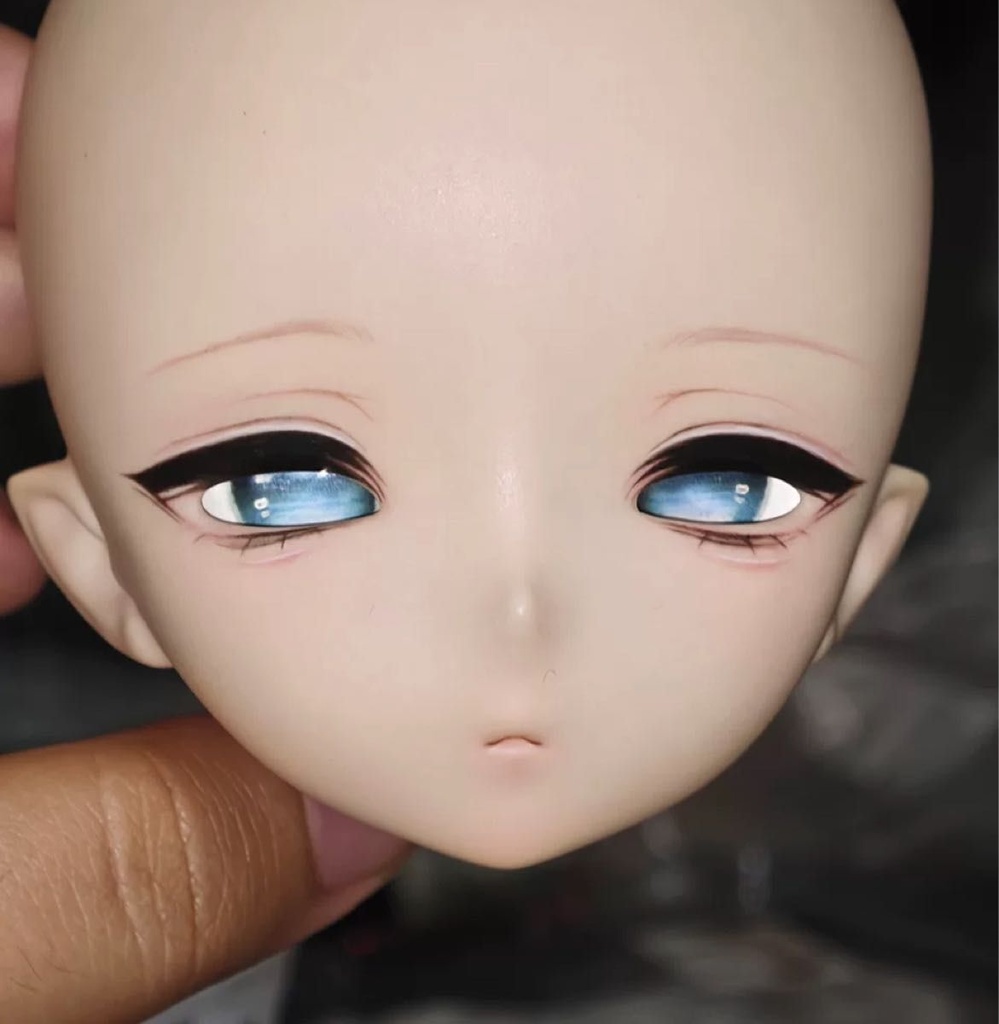 【即納・現品一点もの】imomodoll Miko 手描きメイク済みカスタムヘッド|セミホワイト肌・ランダムウィッグ付き