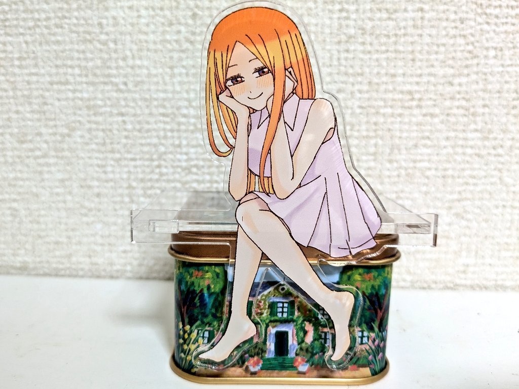 蓮華さんお座りアクスタ