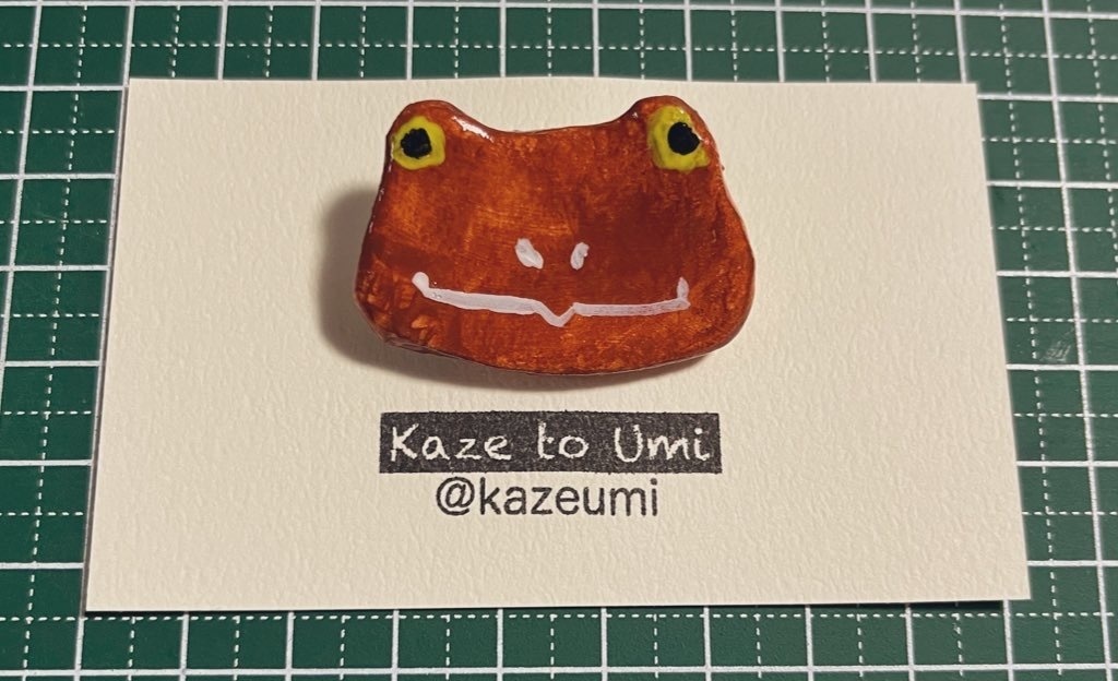 手作りブローチ カエル