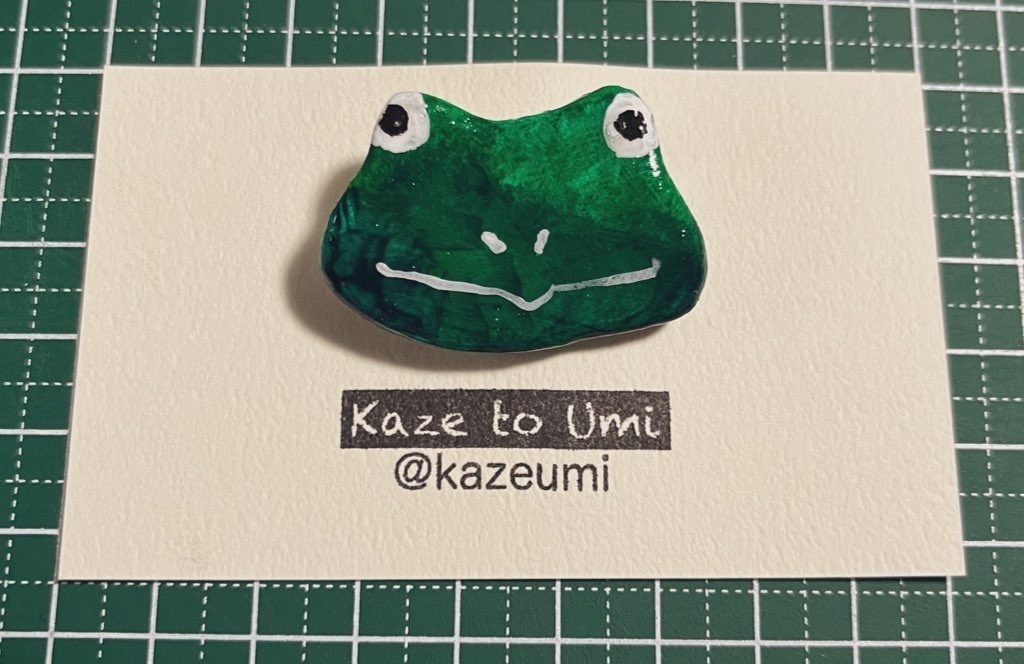 手作りブローチ カエル