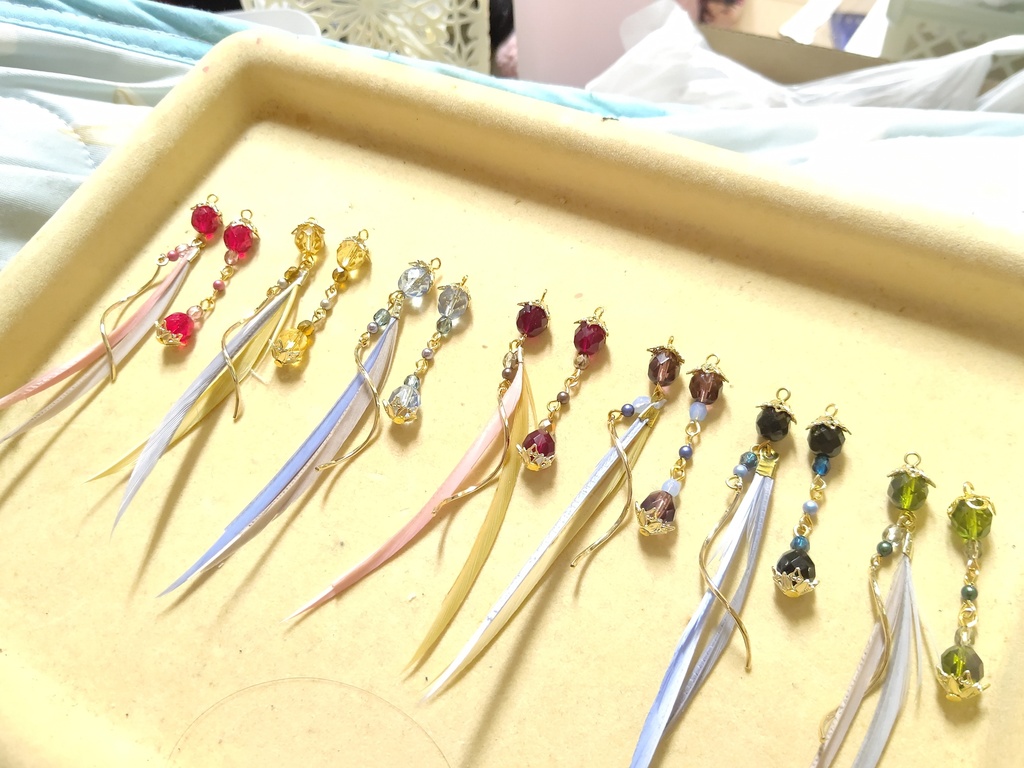 ツイステ七寮モチーフカラー耳飾り