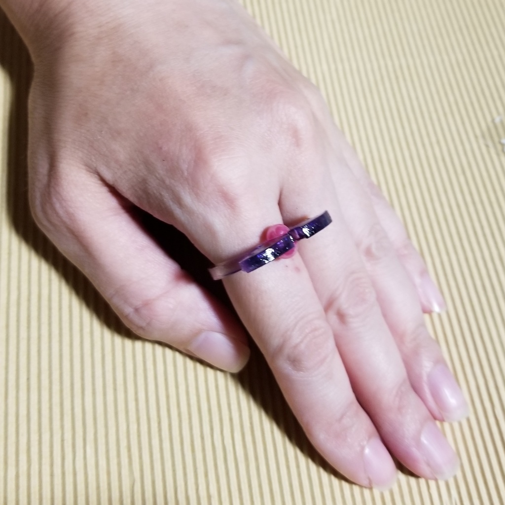 天使と悪魔の指輪【レジンハンドメイド】