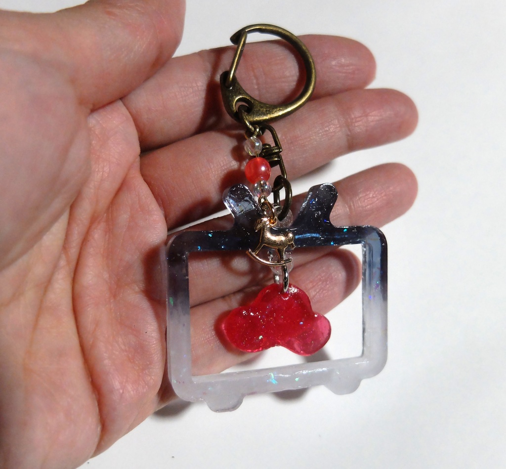 TVチャーム ―ゆらゆら―