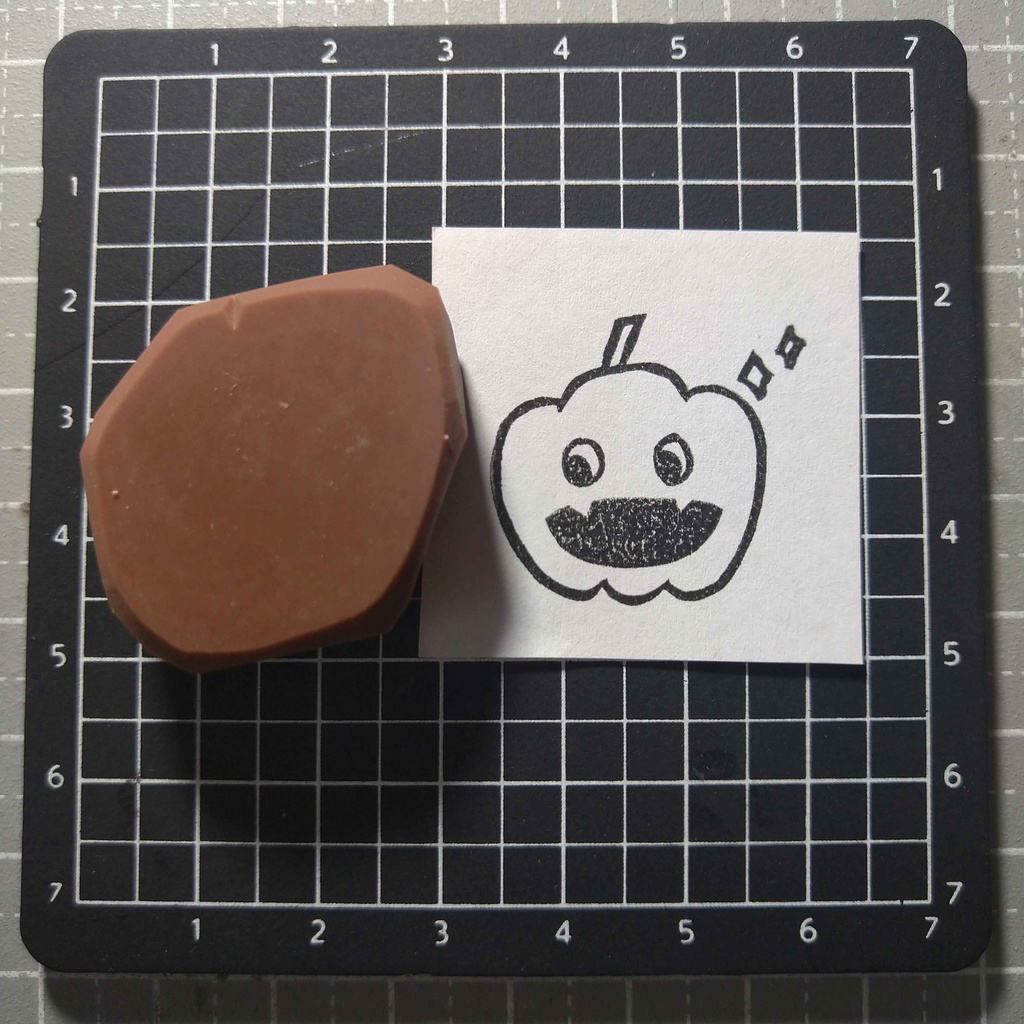 ハロウィンカボチャの消しゴムはんこ