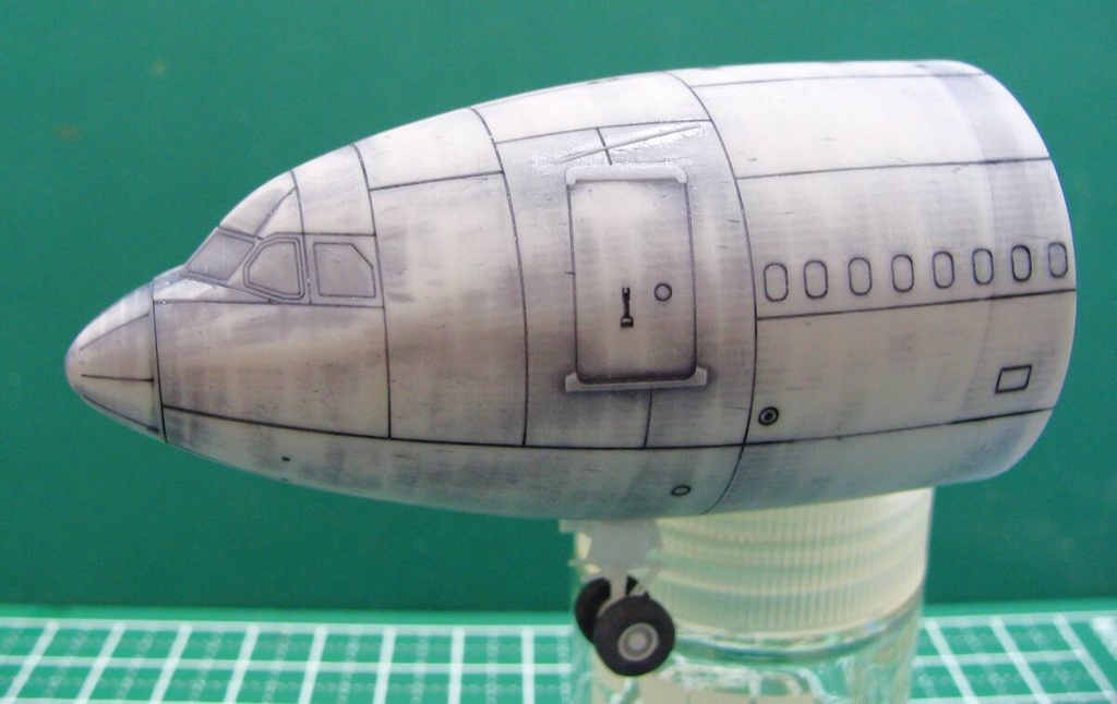 レベル 1/144 AIRBUS A330・A340 ノーズパーツセット