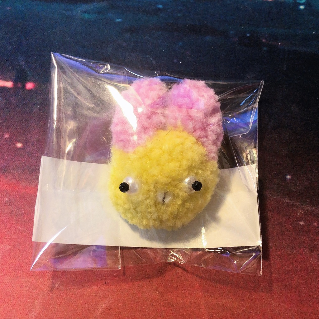 でっぱうさぎちゃんのブローチC