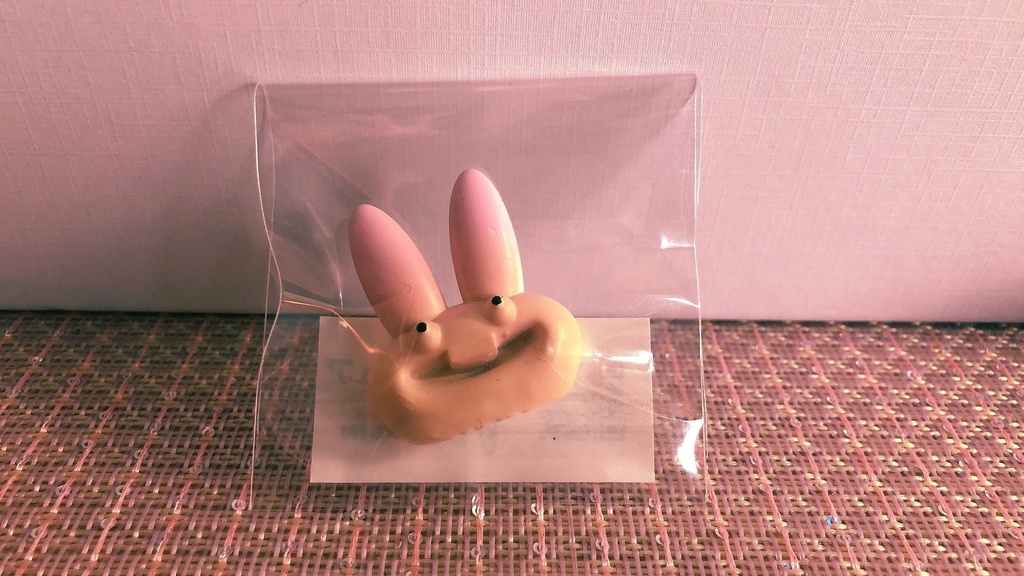 デバのミニフィギュア　ちいさい　肌色ピンク